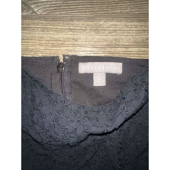 Chelsea28 Cinched Front Eyelet Long Sleeve A-Line Dress Black Size Small. NWT. - Picture 4 of 5